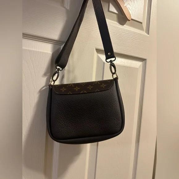 Vintage Boho Bags Louis Vuitton Brown Monogram Crossbody Bag - Oddessy - Picture 3 of 3